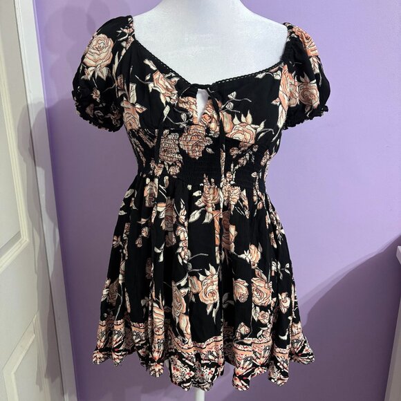 Angie Floral Romper - Picture 1 of 3